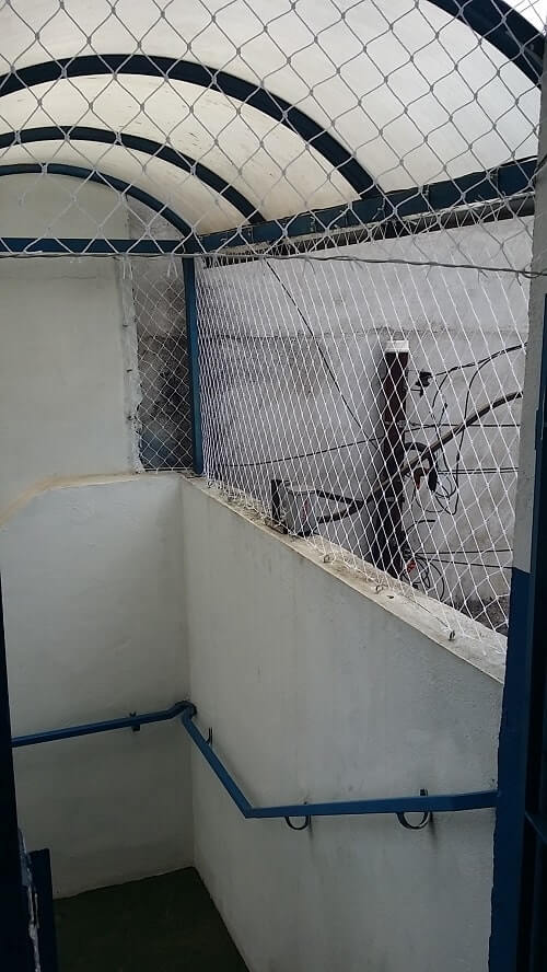 redes de protecao escada colegio min
